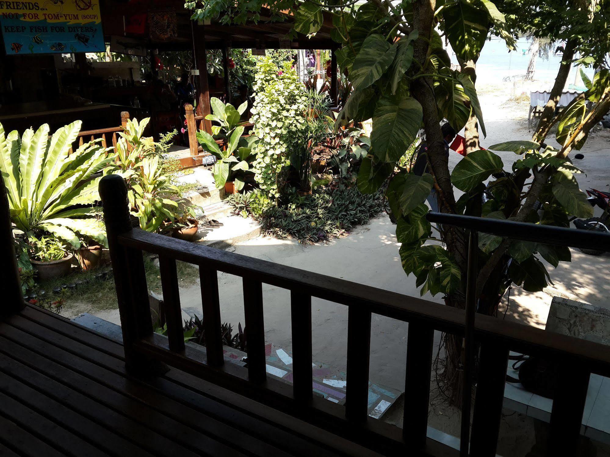 Save Bungalows Ko Tao Buitenkant foto