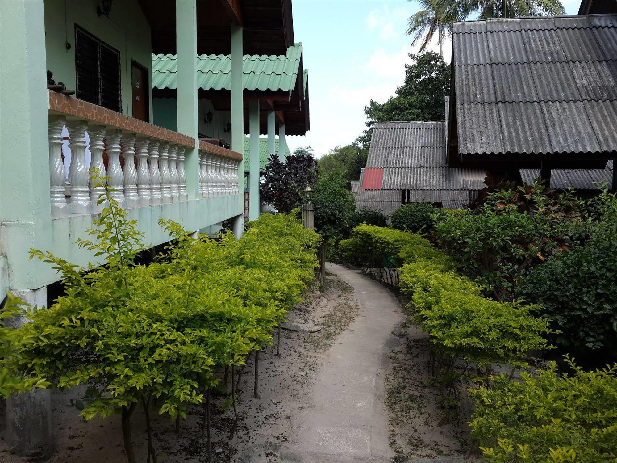 Save Bungalows Ko Tao Buitenkant foto