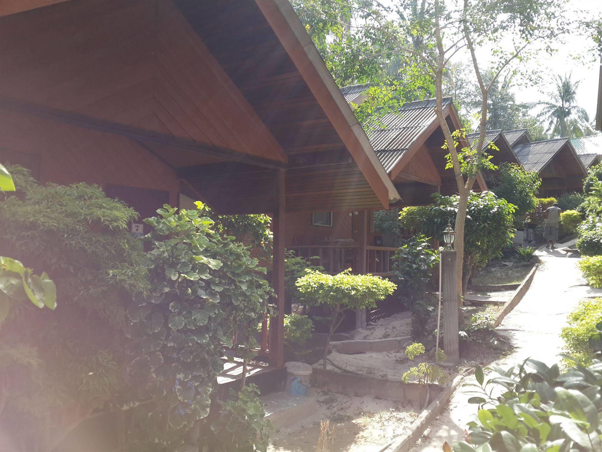 Save Bungalows Ko Tao Buitenkant foto